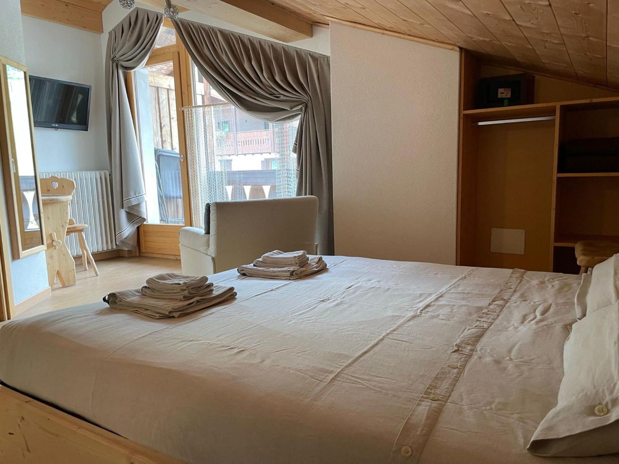 Ambassador Rooms In Bormio, Solo Camera Senza Colazione ภายนอก รูปภาพ